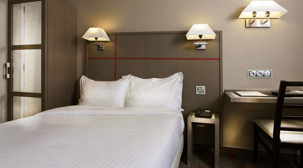 Alize Grenelle Tour Eiffel Hotell Paris Exteriör bild